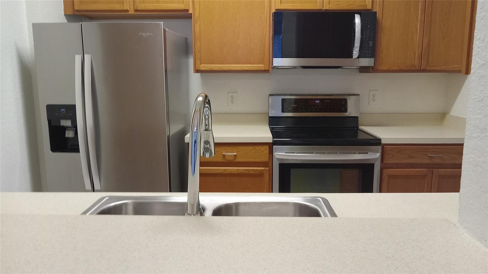 Image 7 of 20 For 8630 Buccilli Drive 209