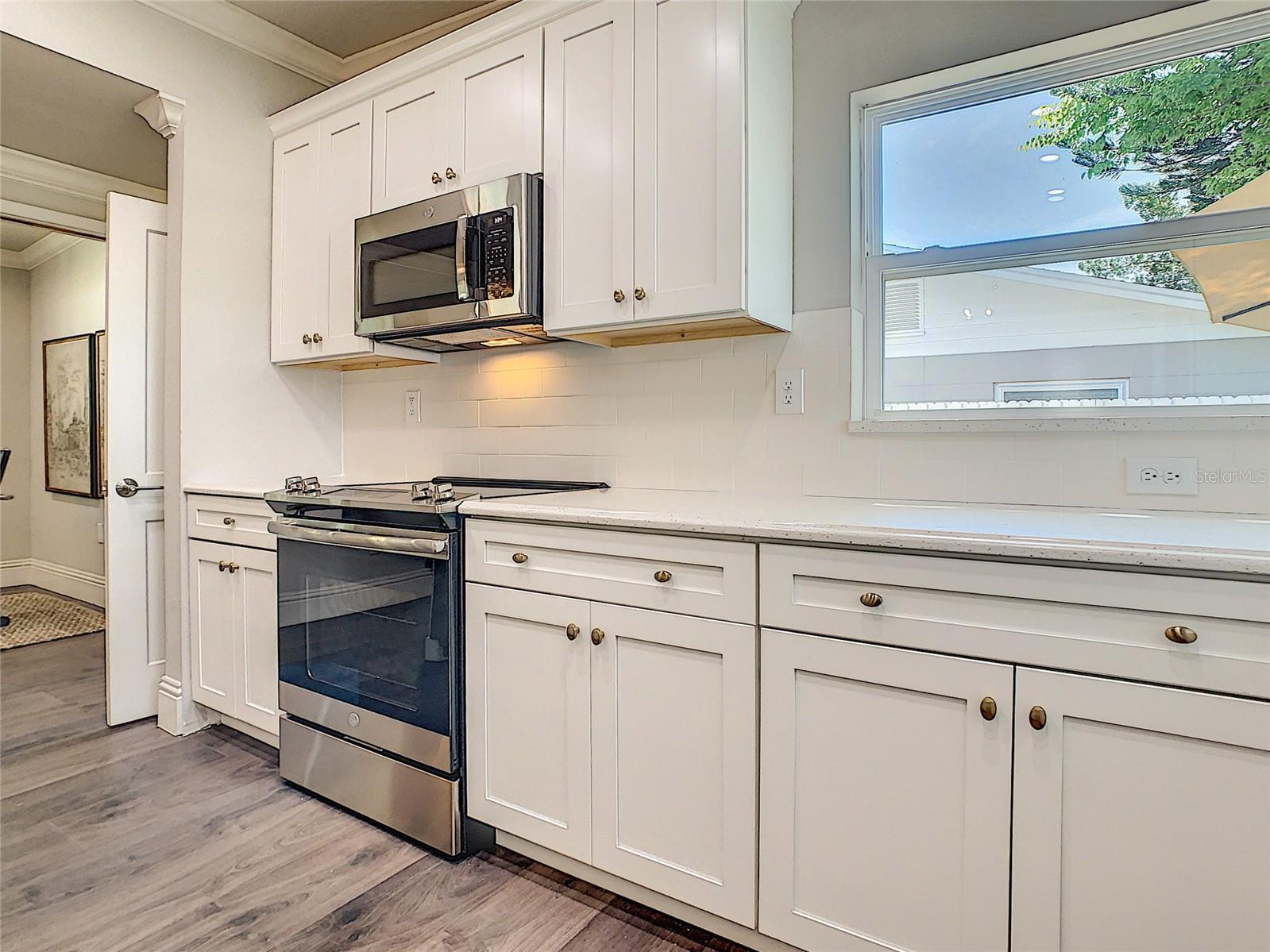 Image 10 of 35 For 1945 Gunn Road