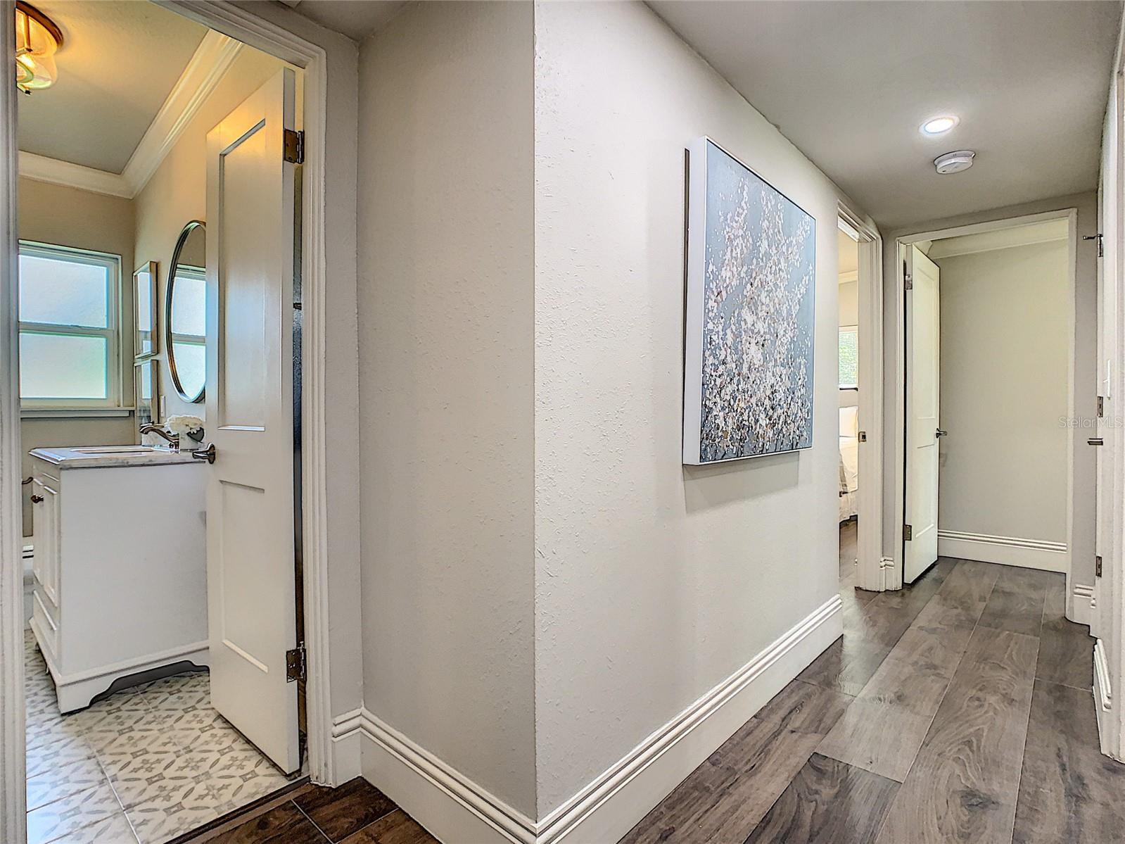 Image 19 of 35 For 1945 Gunn Road