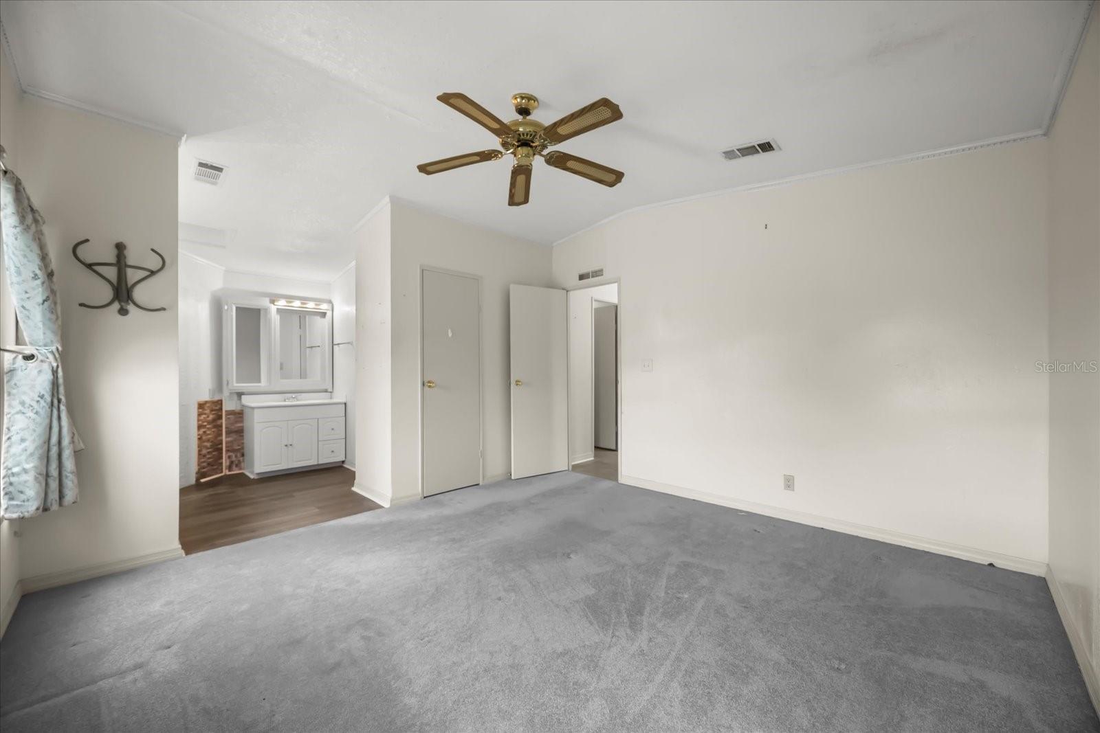 Image 12 of 38 For 2626 Fiddlewood Court 869