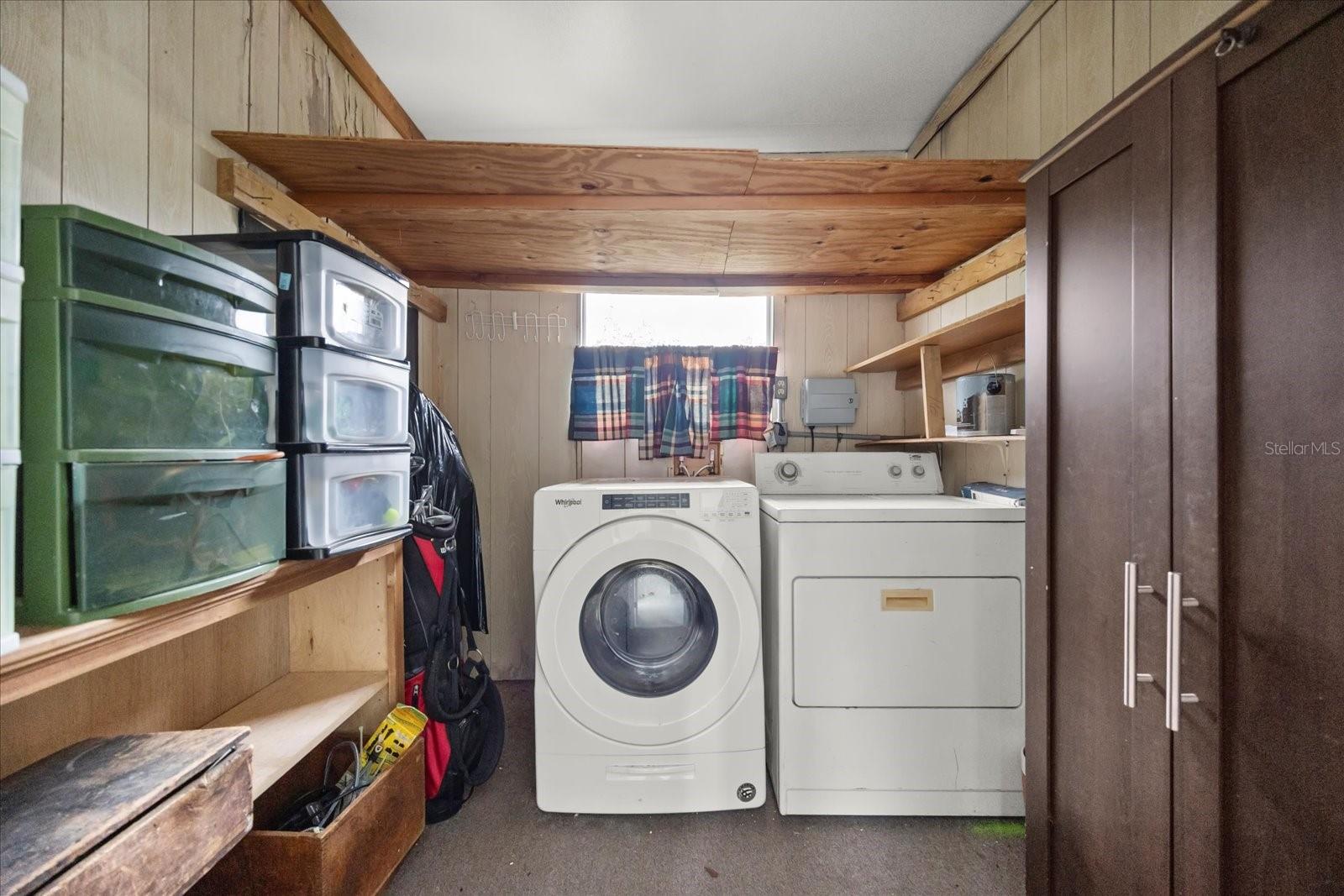 Image 20 of 38 For 2626 Fiddlewood Court 869