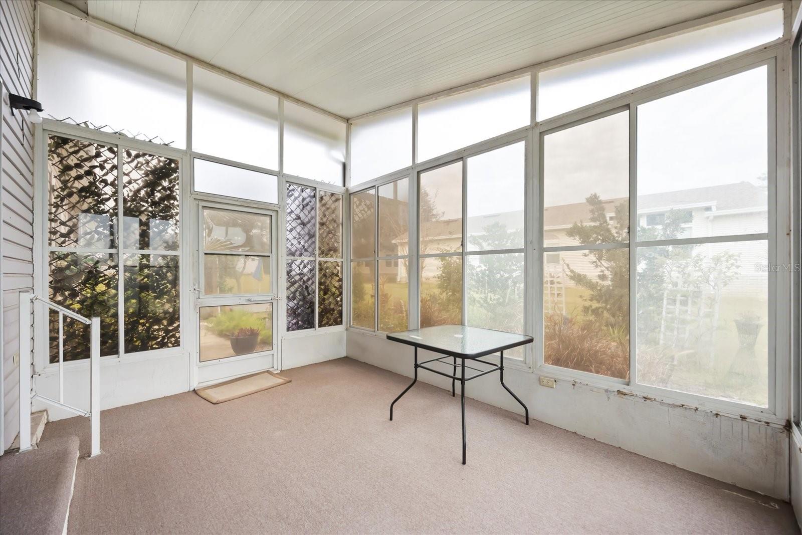 Image 21 of 38 For 2626 Fiddlewood Court 869