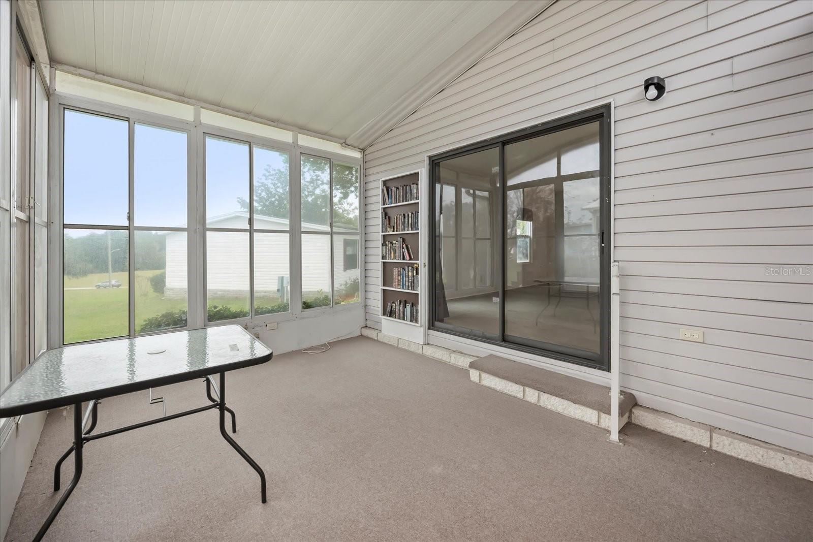 Image 22 of 38 For 2626 Fiddlewood Court 869