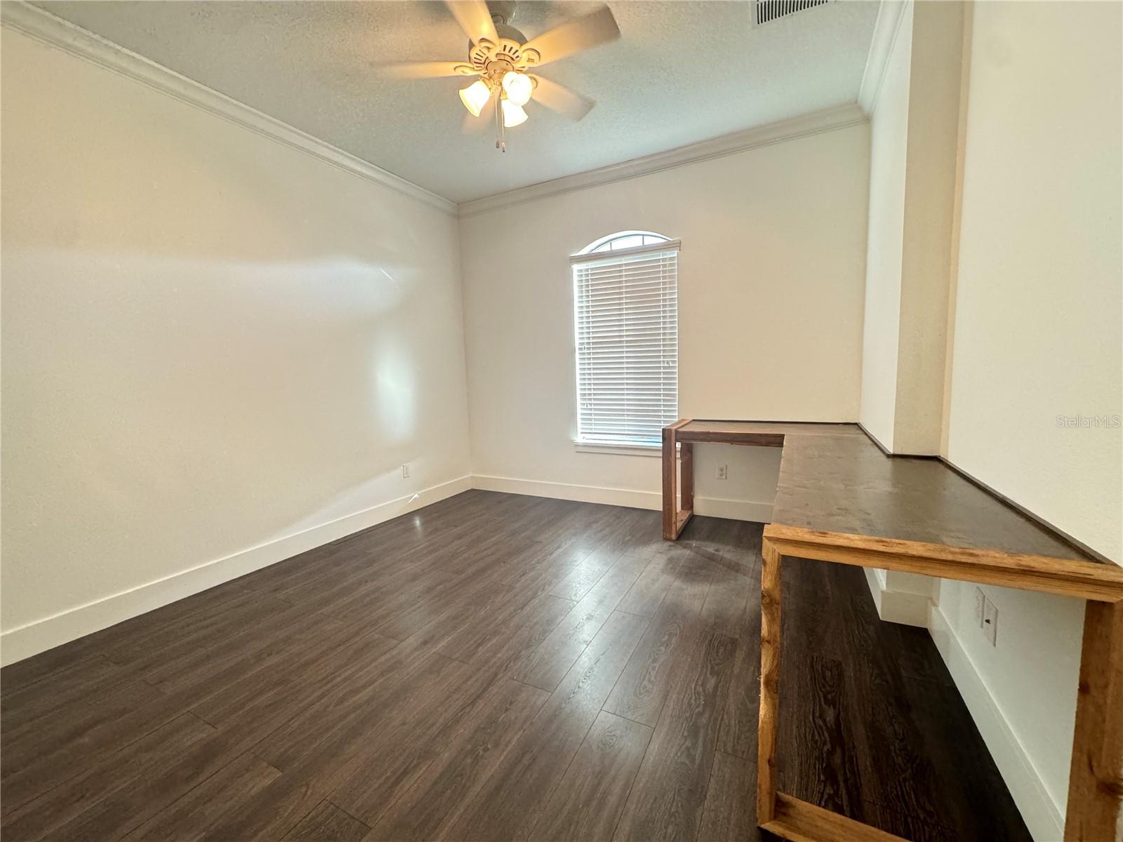 Image 16 of 38 For 1077 Thunderhead Lane