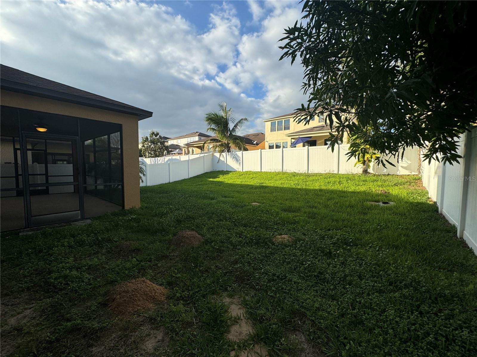 Image 21 of 38 For 1077 Thunderhead Lane