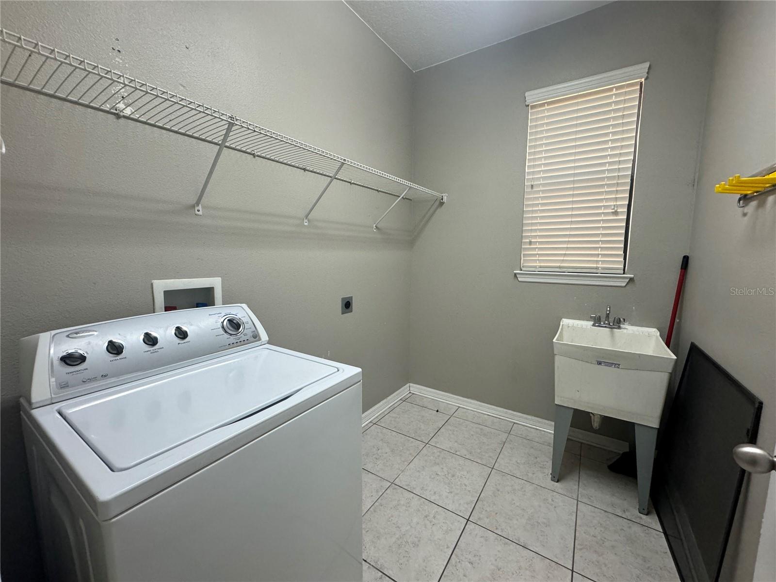 Image 7 of 38 For 1077 Thunderhead Lane