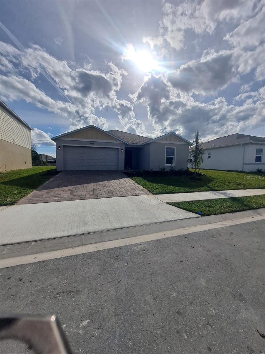 Listing Details for 5056 Barnet Drive, DAVENPORT, FL 33837