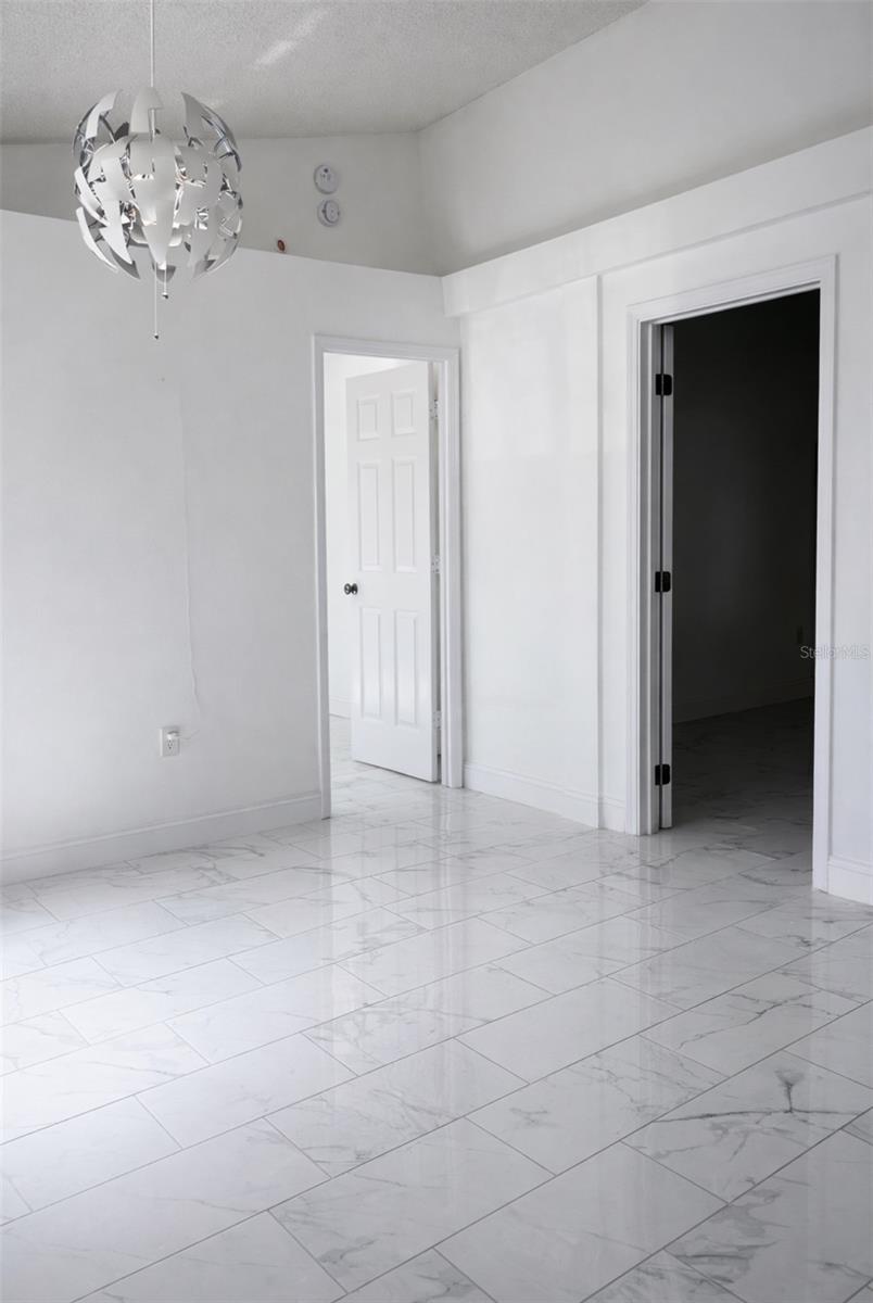 Image 4 of 31 For 308 Bent Way Lane