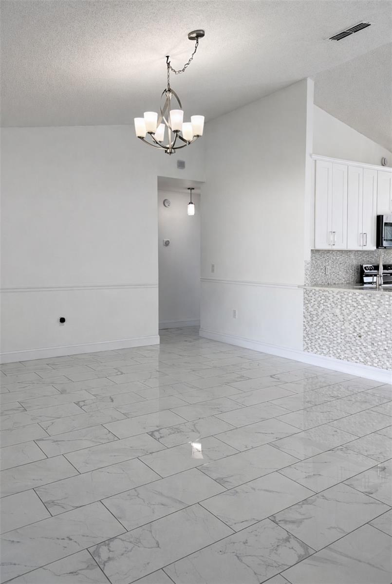 Image 6 of 31 For 308 Bent Way Lane