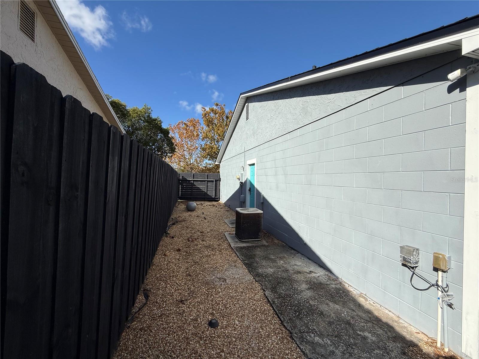 Image 21 of 23 For 6929 Firebird Drive