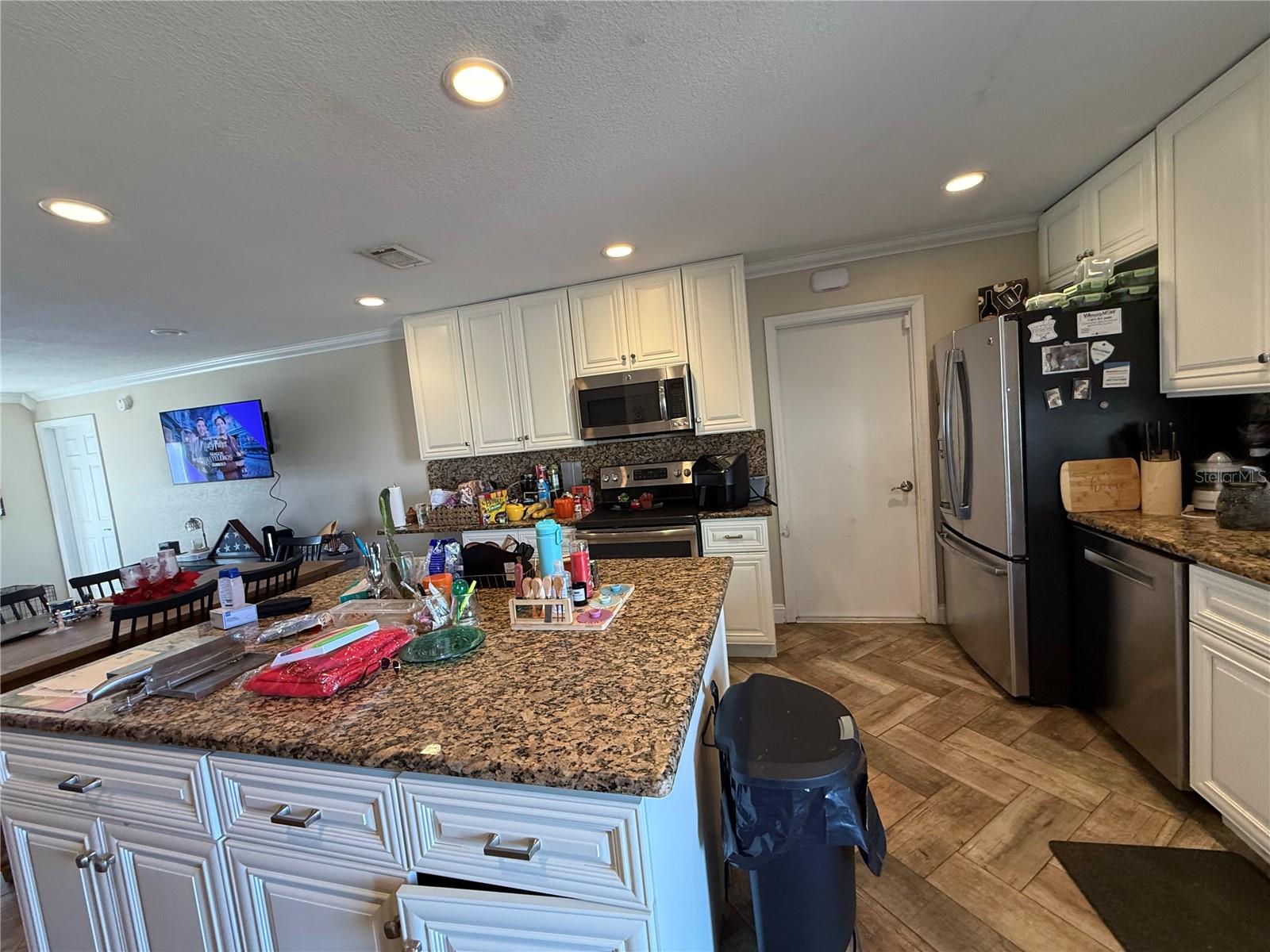 Image 5 of 23 For 6929 Firebird Drive