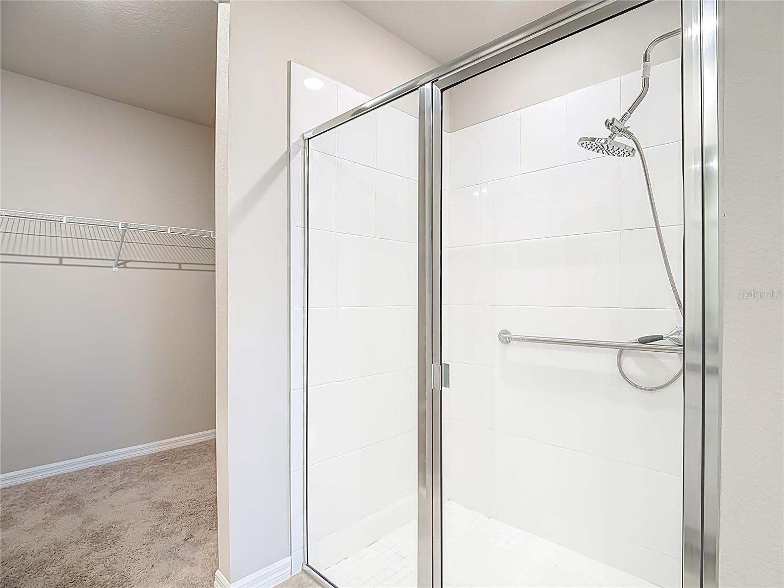 Image 34 of 54 For 928 Cambridge Drive