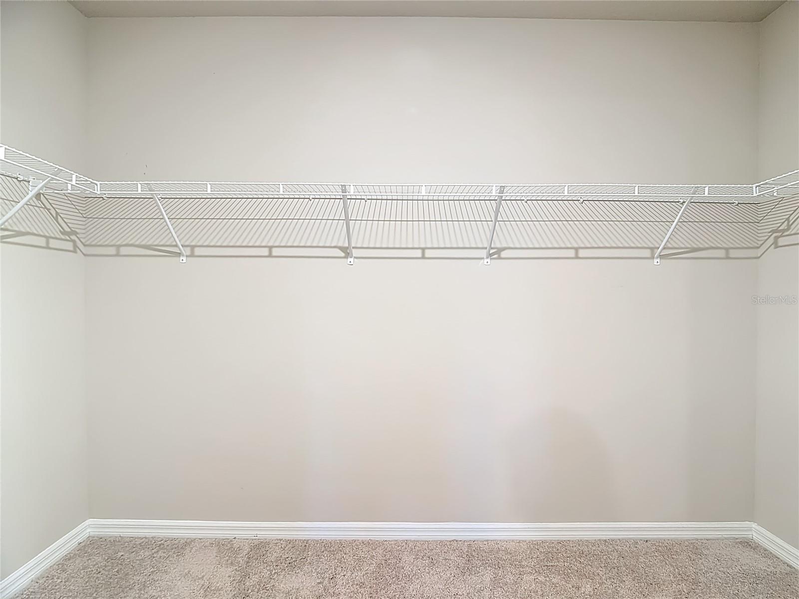 Image 35 of 54 For 928 Cambridge Drive