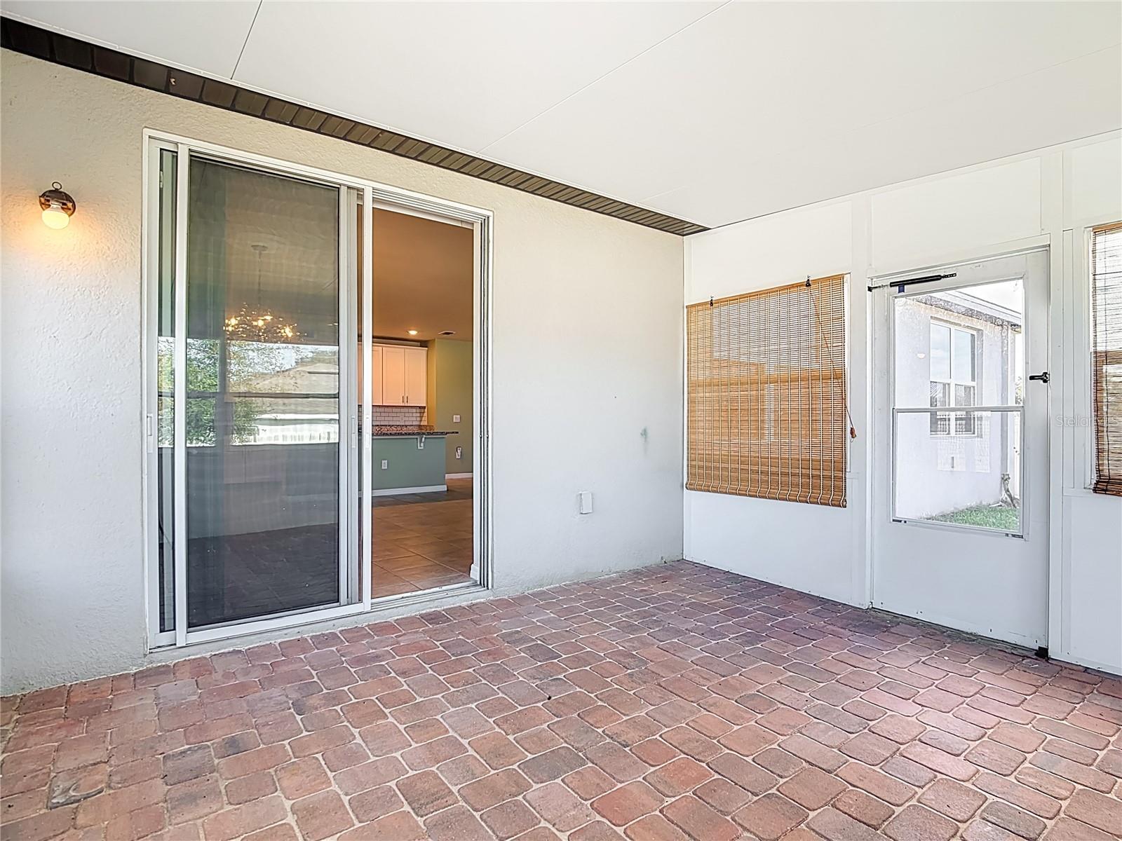 Image 40 of 54 For 928 Cambridge Drive