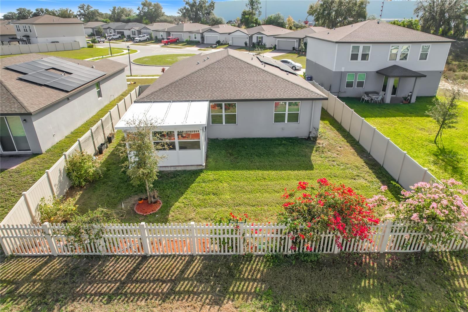 Image 42 of 54 For 928 Cambridge Drive