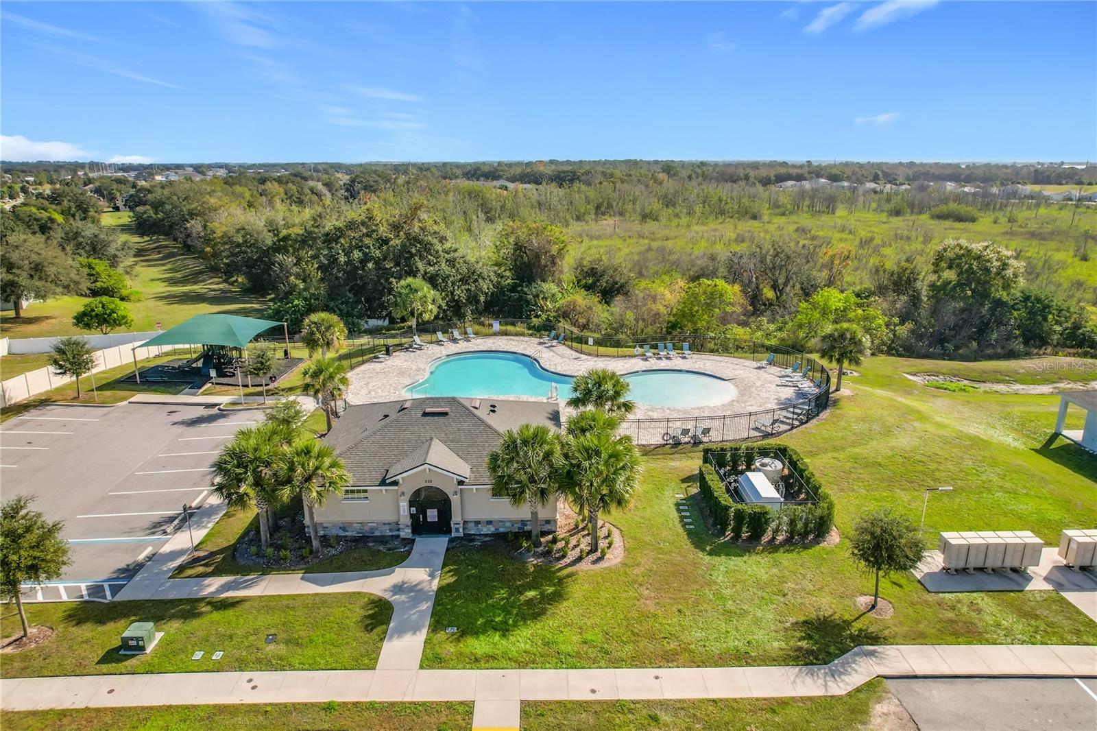 Image 47 of 54 For 928 Cambridge Drive