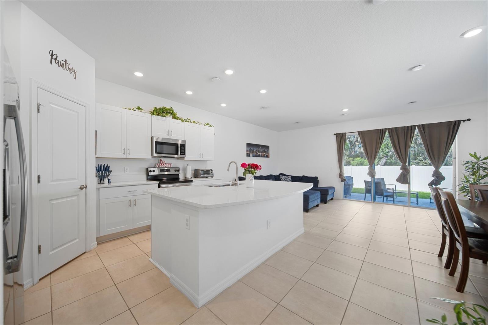 Image 5 of 27 For 3593 Anibal Street