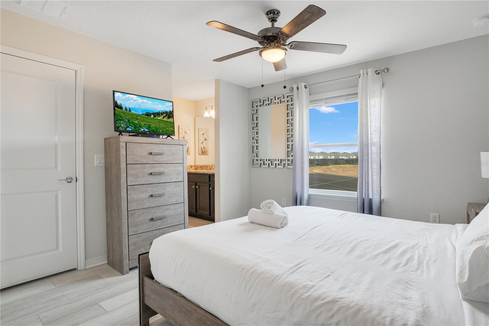 Image 43 of 56 For 2316 Lelani Circle