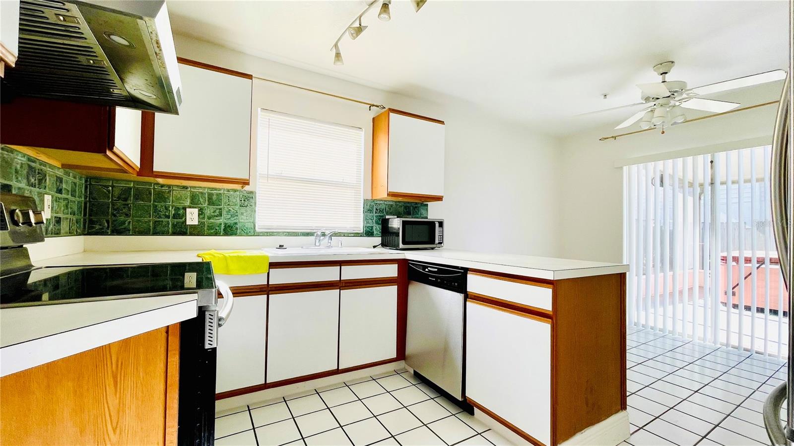 Image 5 of 14 For 3381 Hamlet Loop