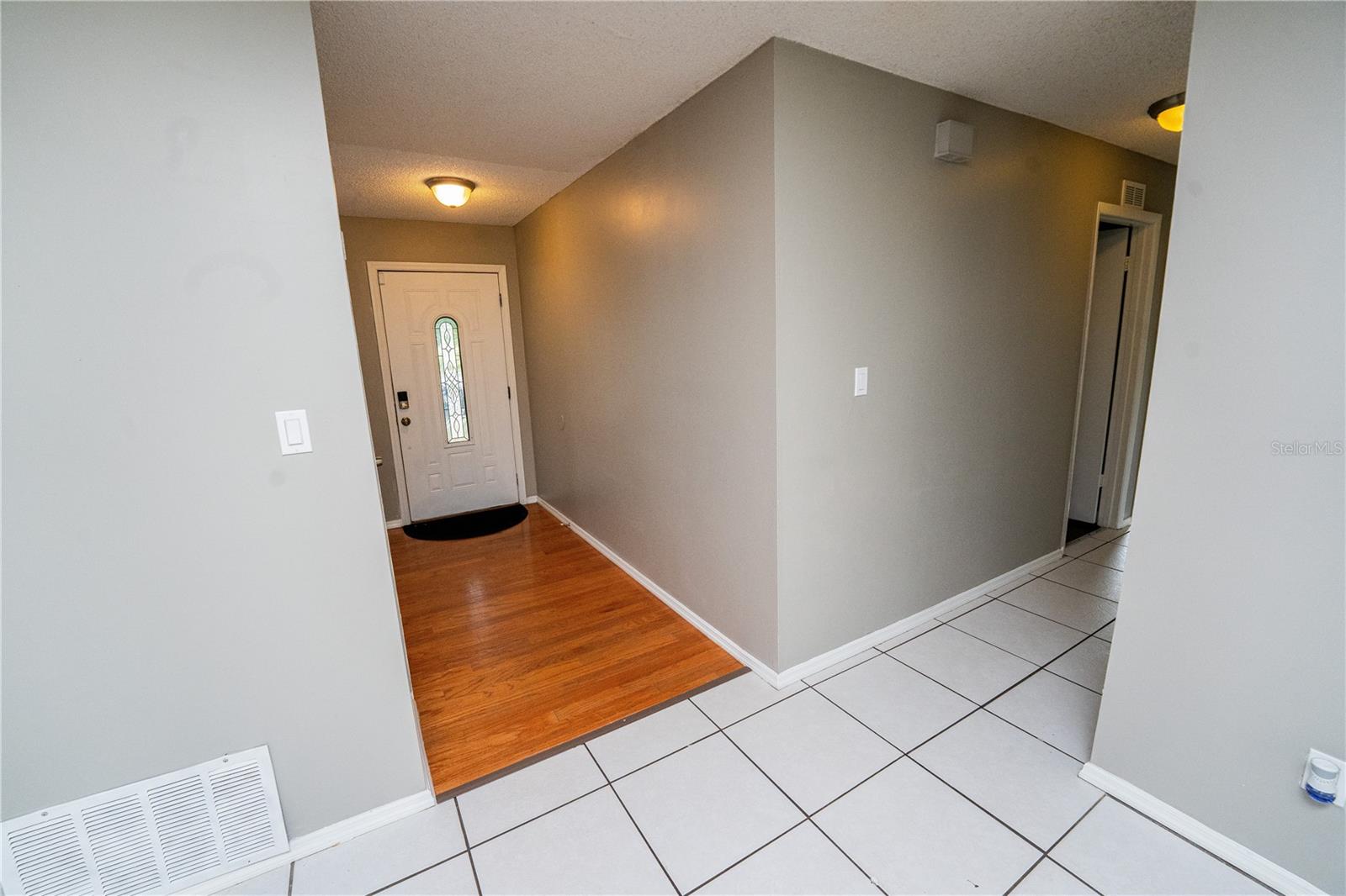 Image 10 of 48 For 150 Lady Susan Court