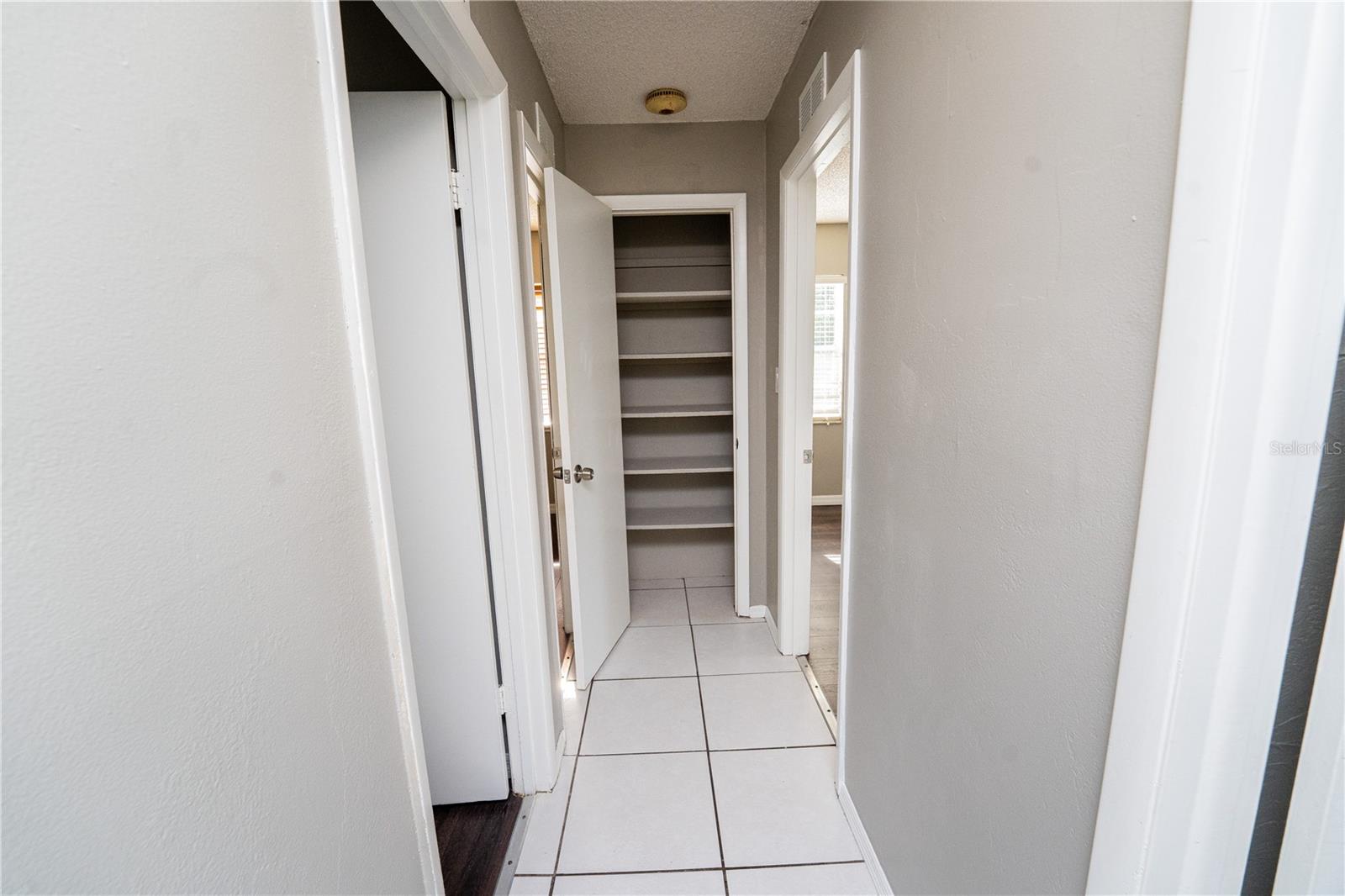 Image 27 of 48 For 150 Lady Susan Court