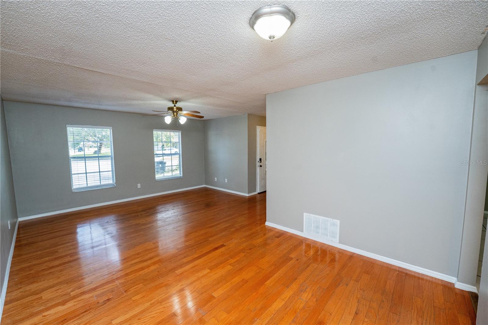 Image 8 of 48 For 150 Lady Susan Court