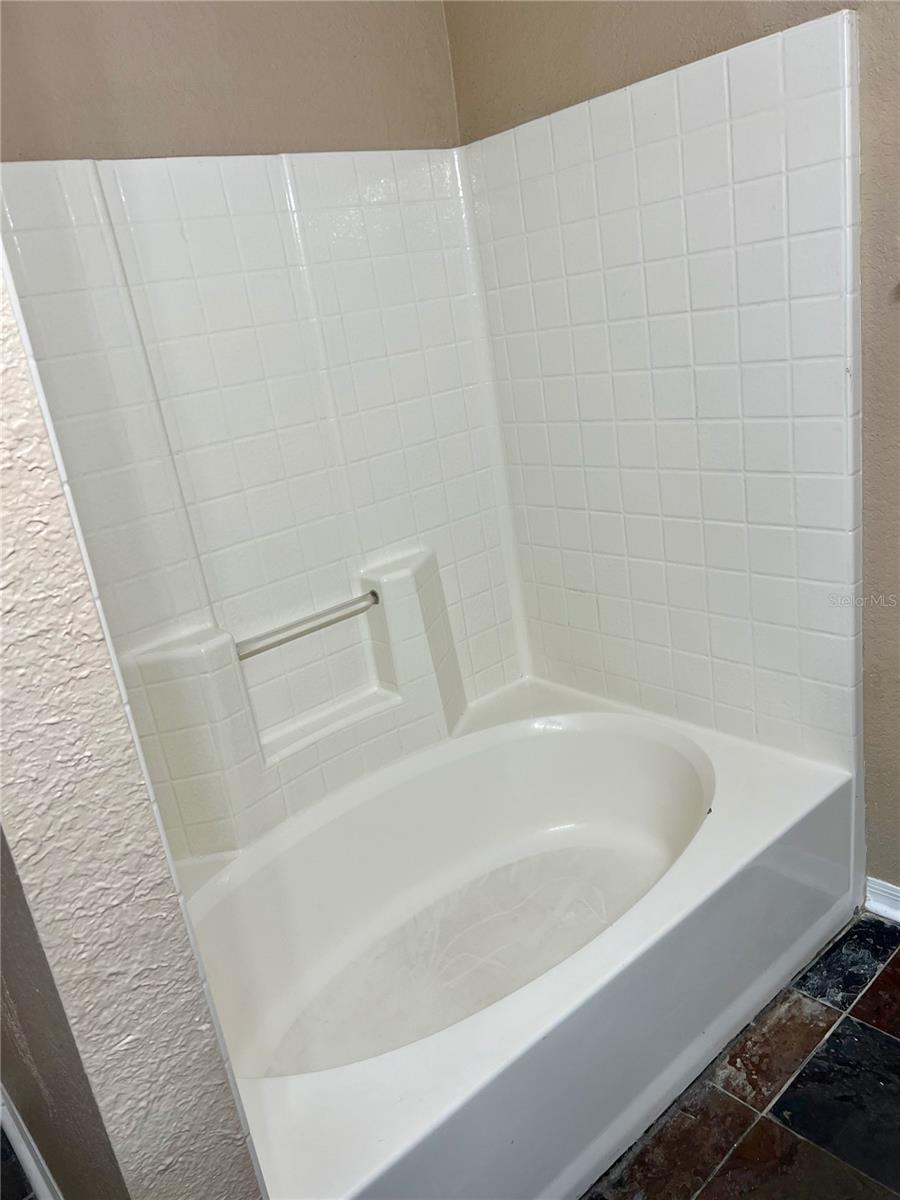 Image 14 of 21 For 835 Grand Regency Point 203