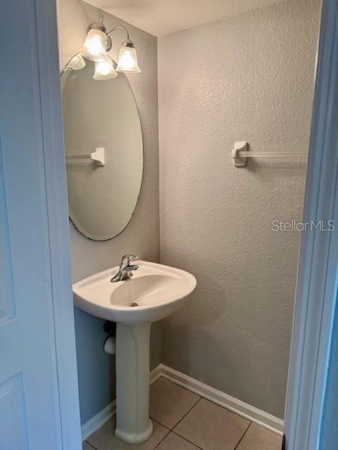 Image 9 of 23 For 719 Shropshire Loop 719