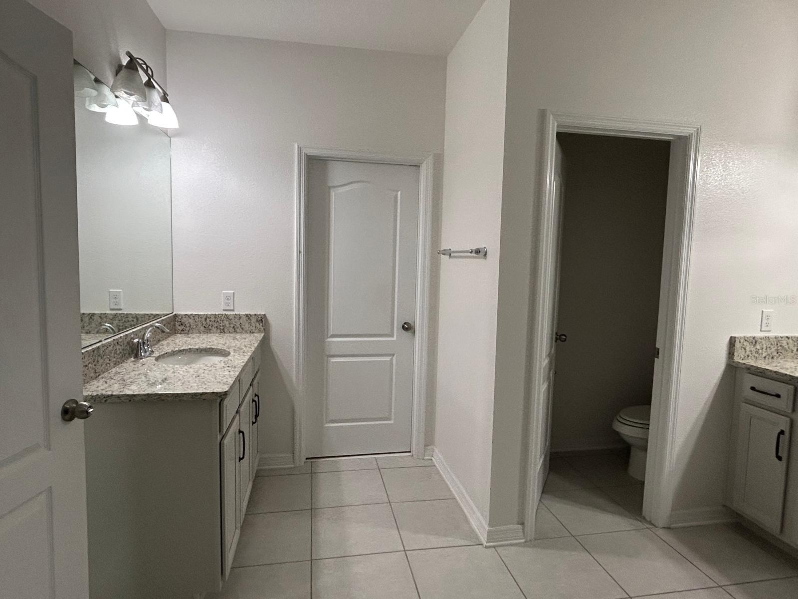 Image 24 of 43 For 4569 Dulwik Place