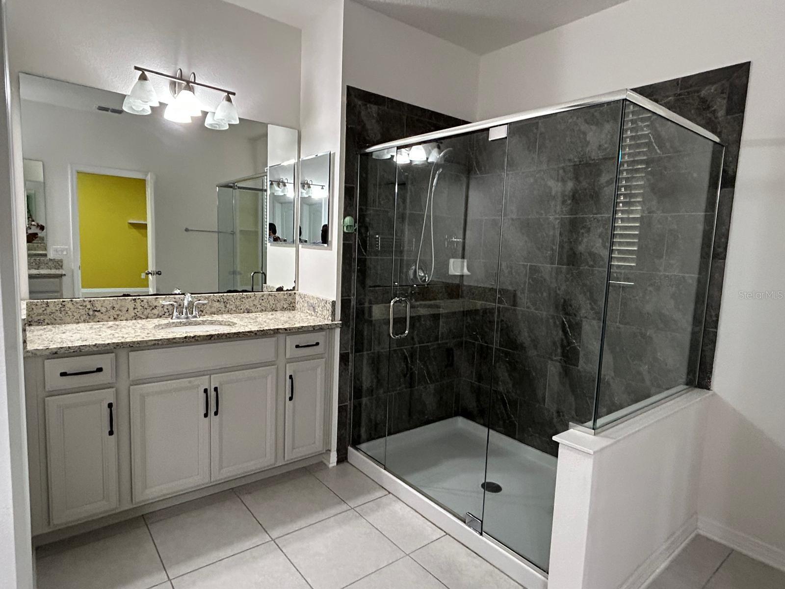 Image 26 of 43 For 4569 Dulwik Place