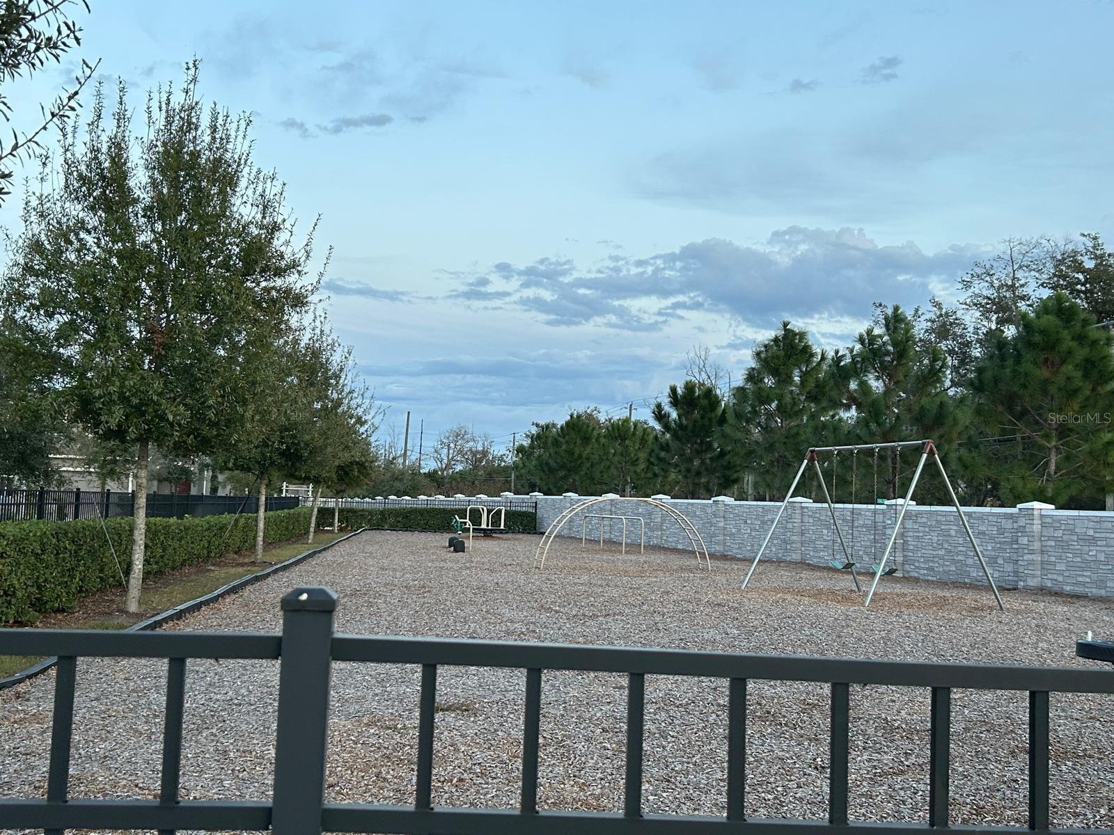 Image 40 of 43 For 4569 Dulwik Place