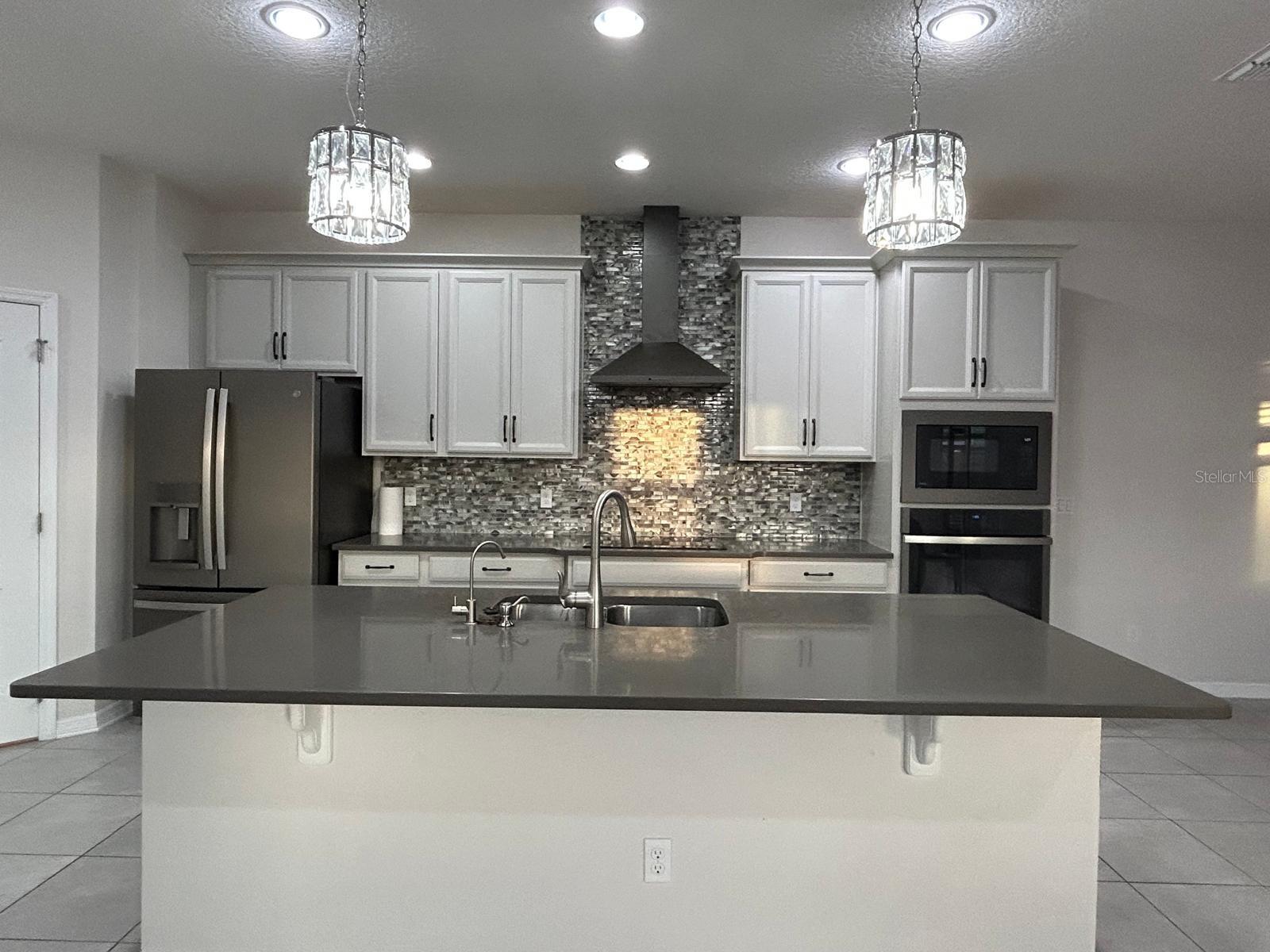 Image 5 of 43 For 4569 Dulwik Place