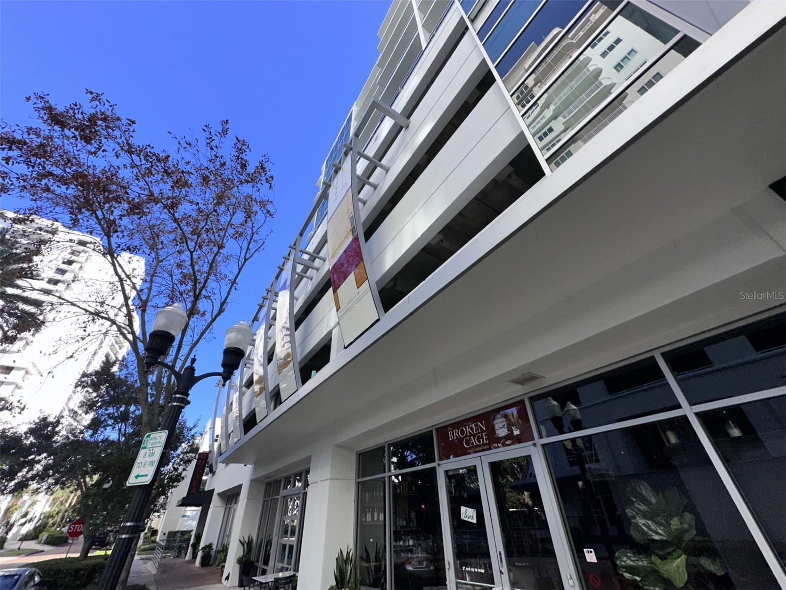 Image 48 of 57 For 101 Eola Drive 1202