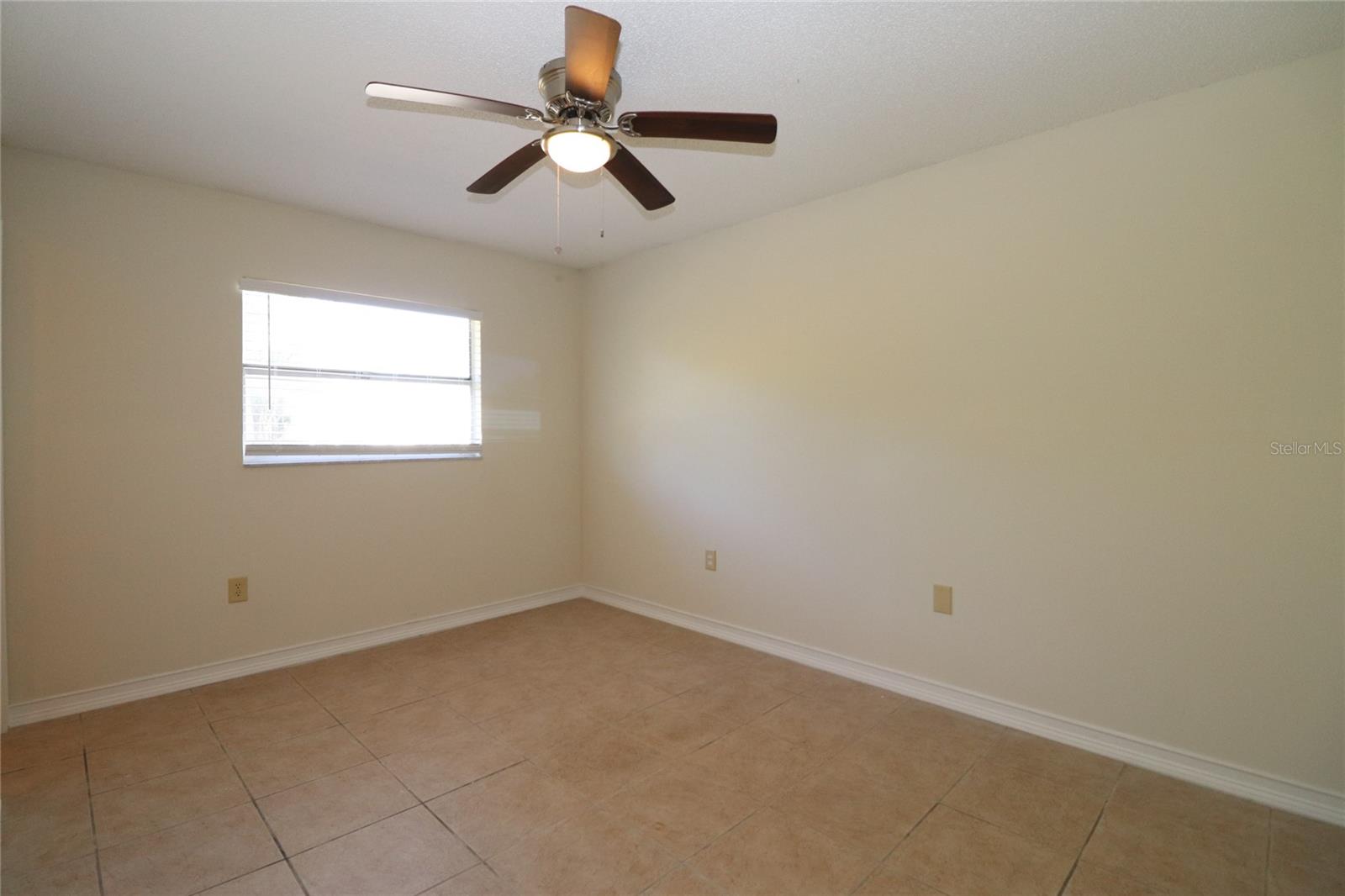 Image 8 of 17 For 3995 Macdonough Avenue