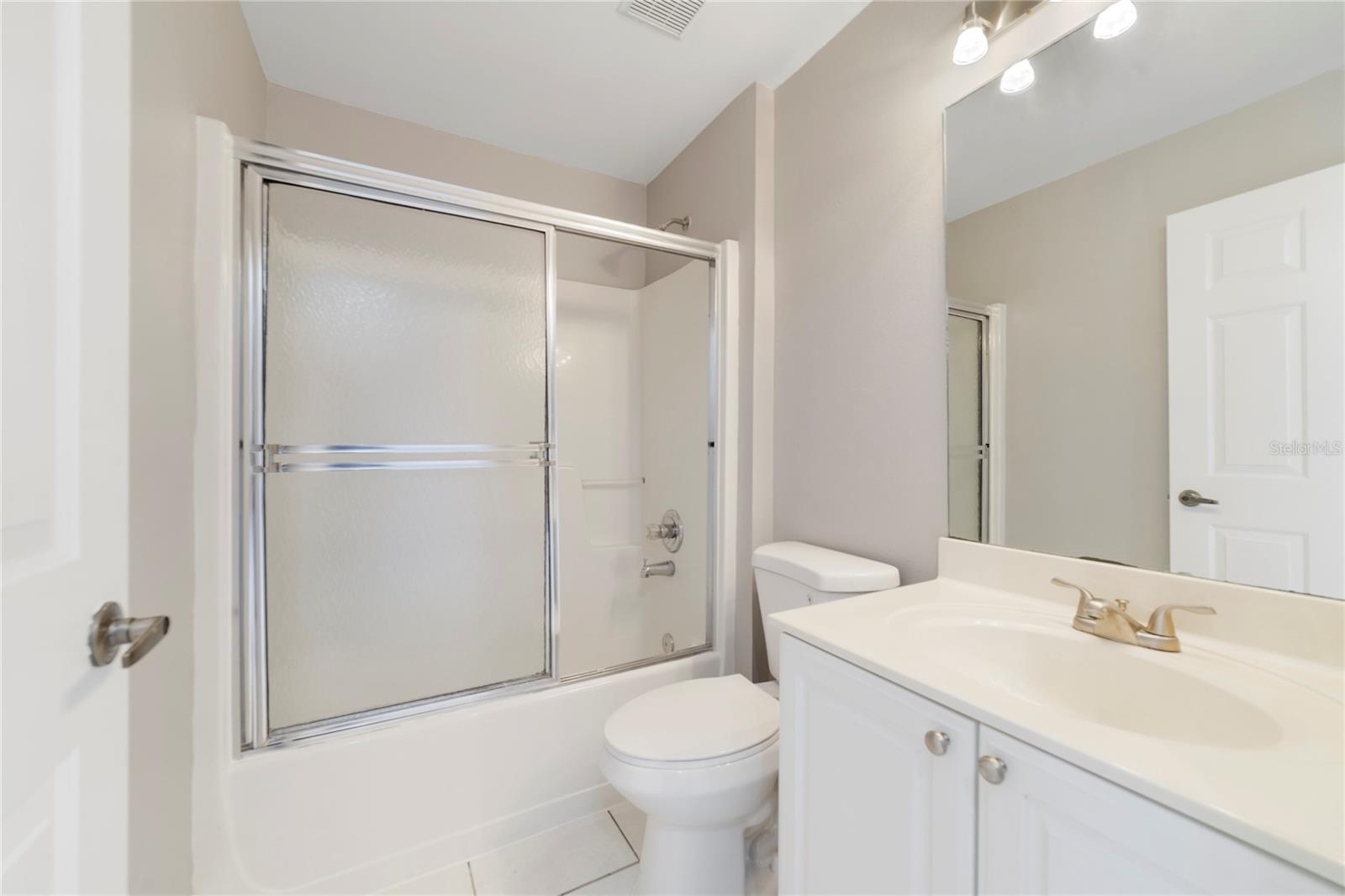 Image 18 of 25 For 620 Sunridge Woods Boulevard