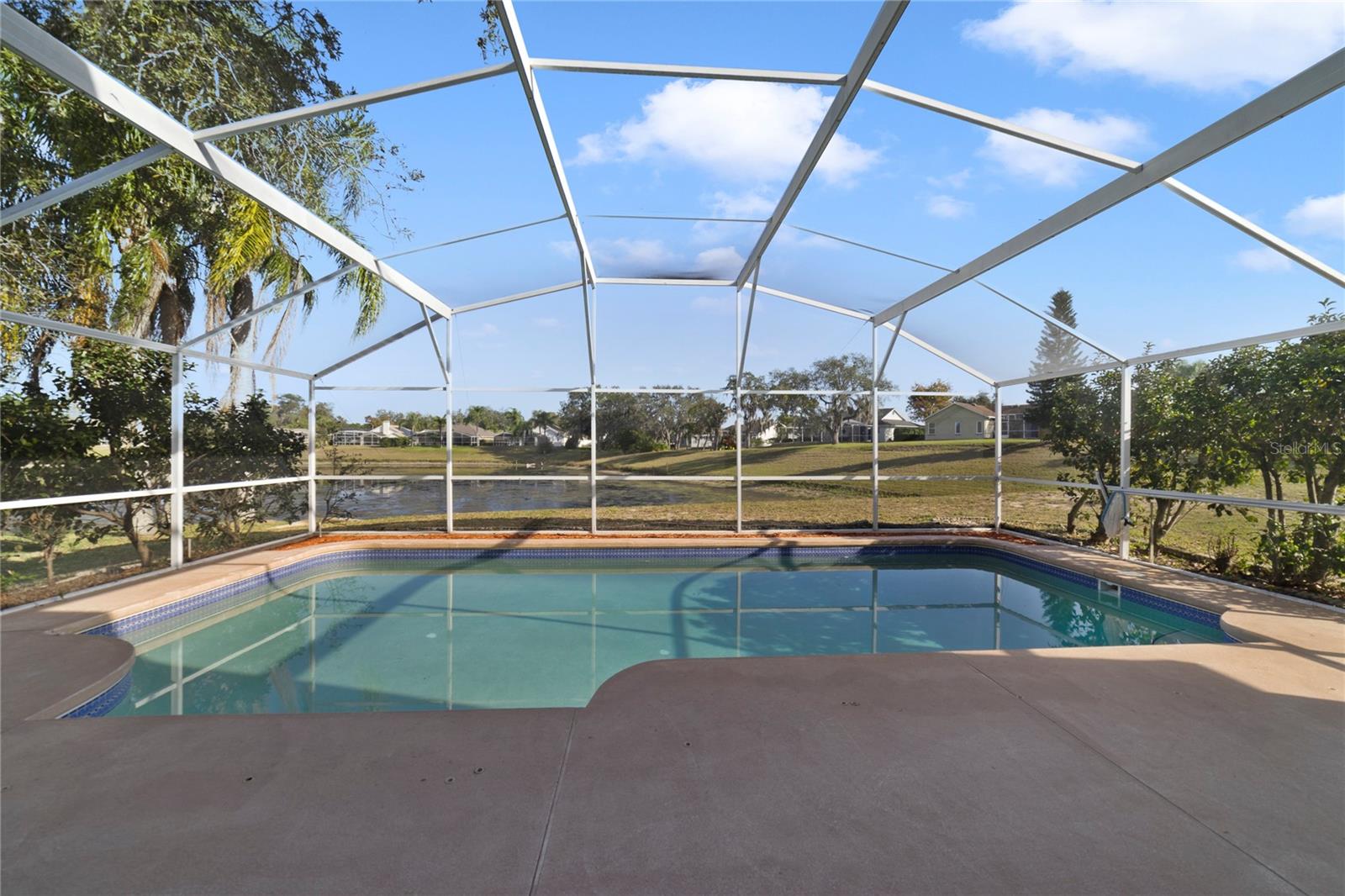 Image 23 of 25 For 620 Sunridge Woods Boulevard