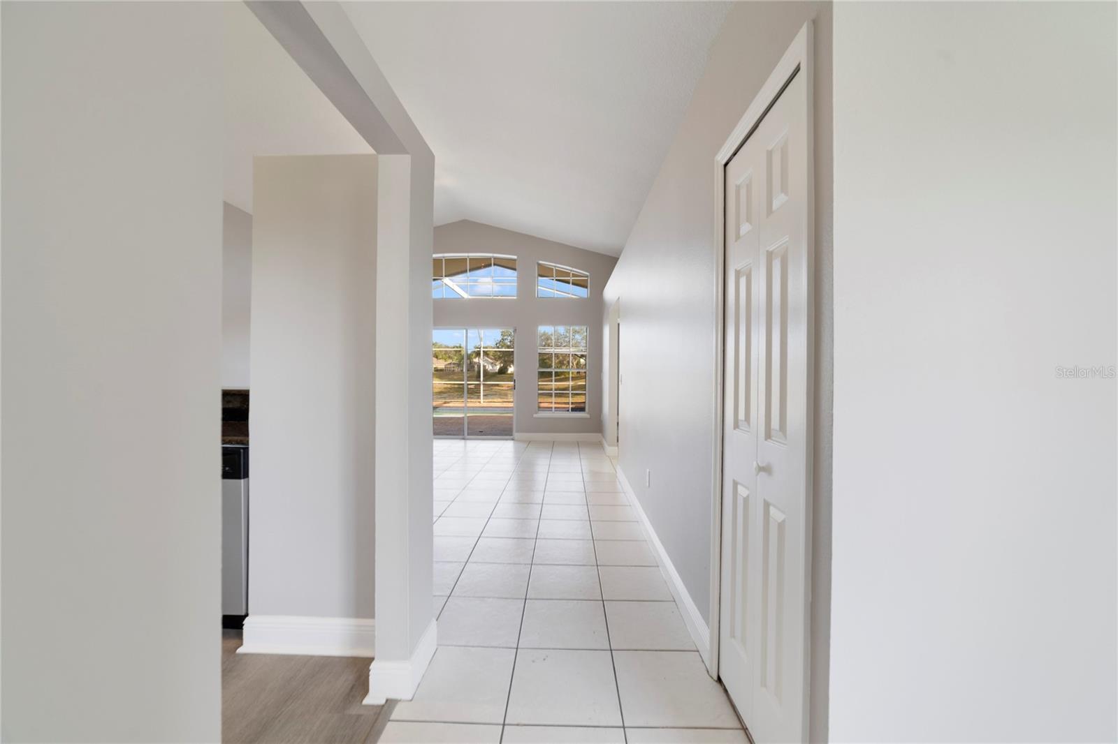 Image 4 of 25 For 620 Sunridge Woods Boulevard