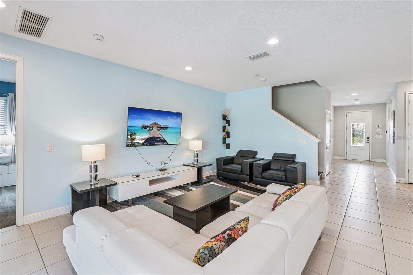 Image 24 of 72 For 7649 Fairfax Drive