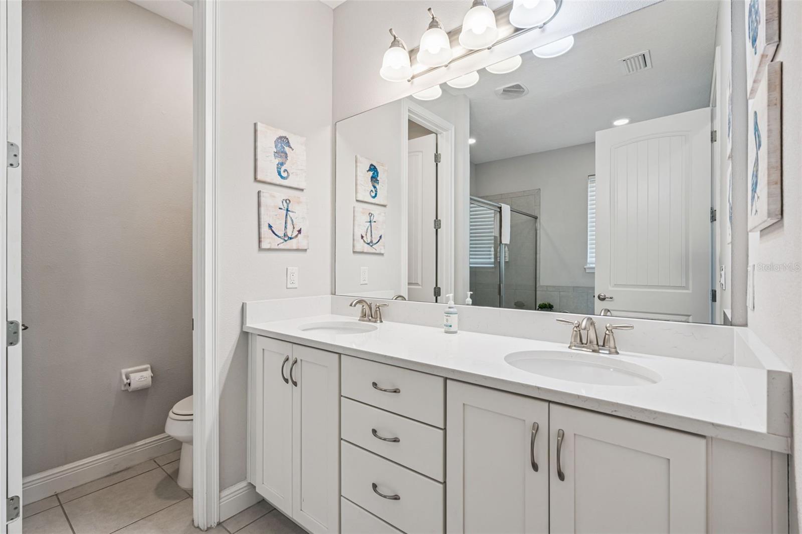 Image 31 of 72 For 7649 Fairfax Drive