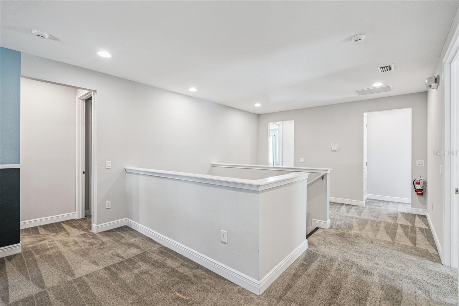 Image 34 of 72 For 7649 Fairfax Drive