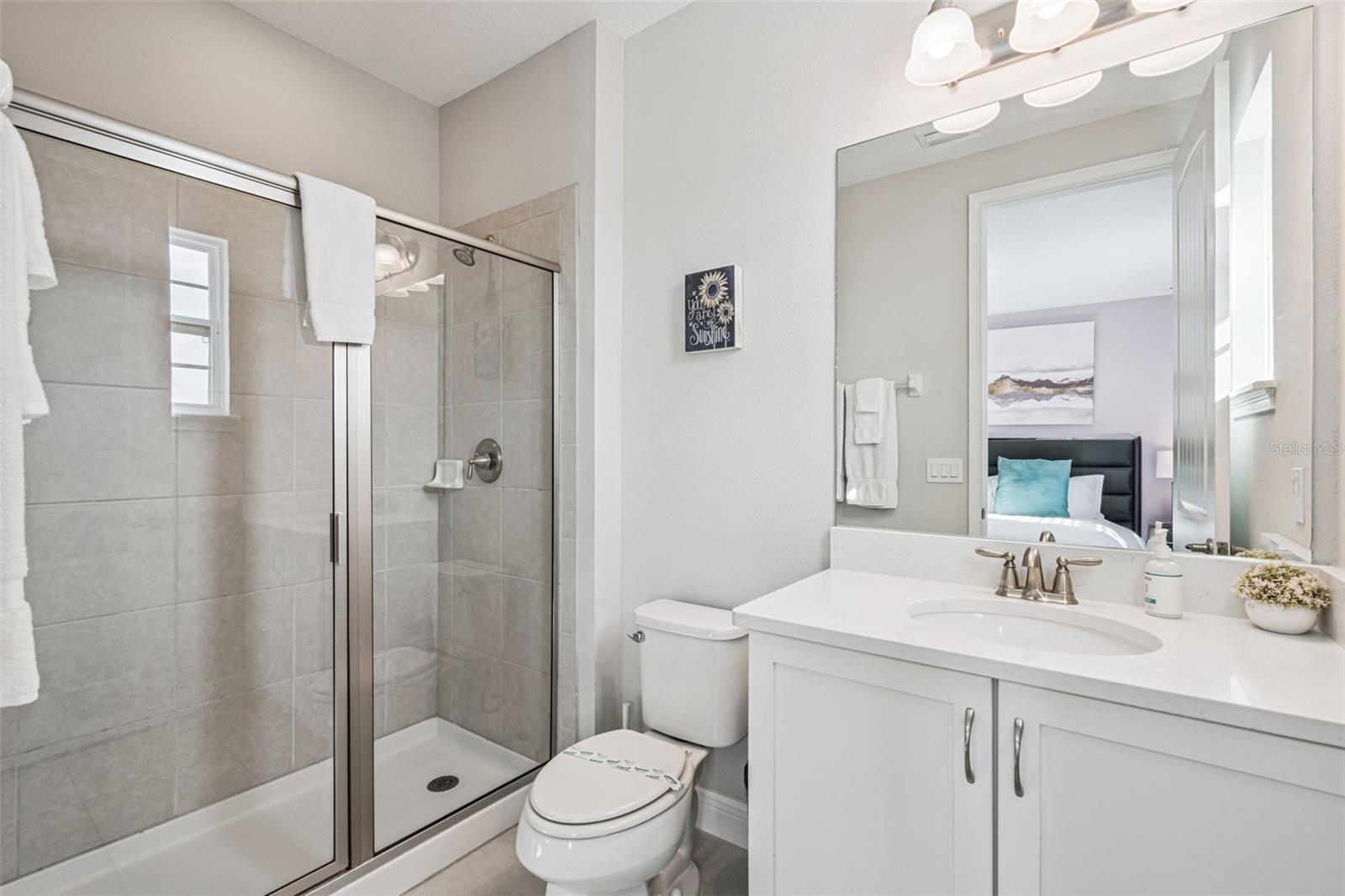 Image 40 of 72 For 7649 Fairfax Drive