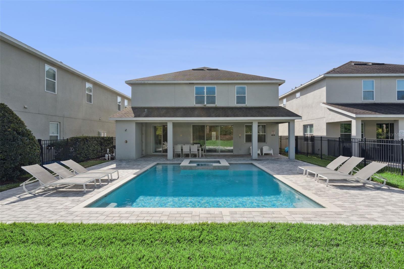 Image 47 of 72 For 7649 Fairfax Drive