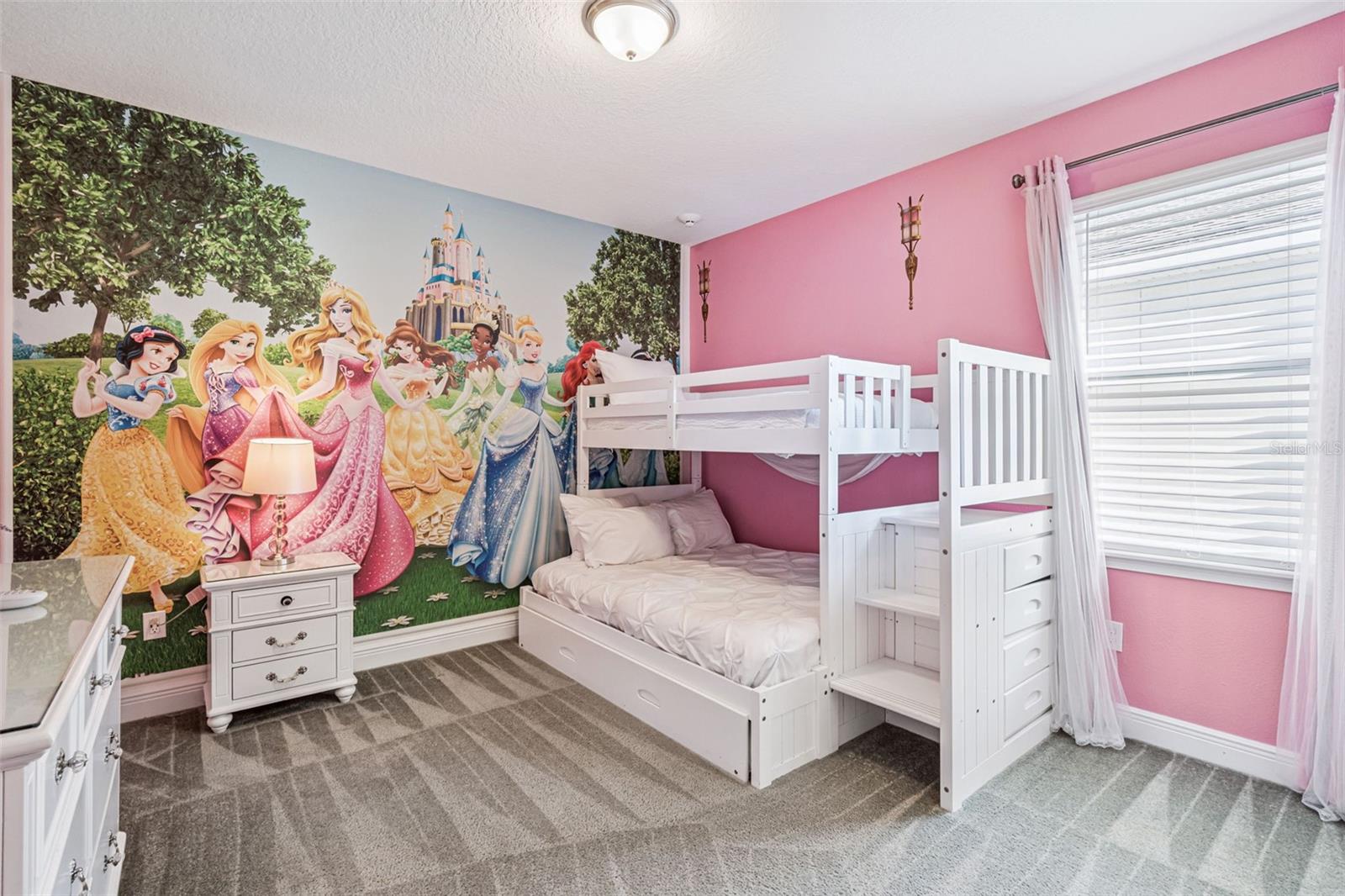 Image 5 of 72 For 7649 Fairfax Drive