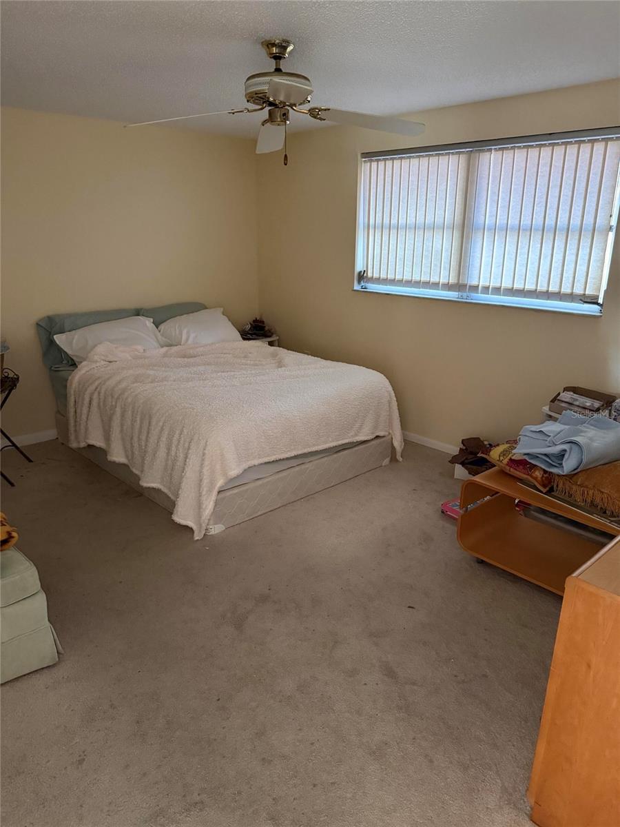 Image 10 of 19 For 662 Circlewood Drive V4