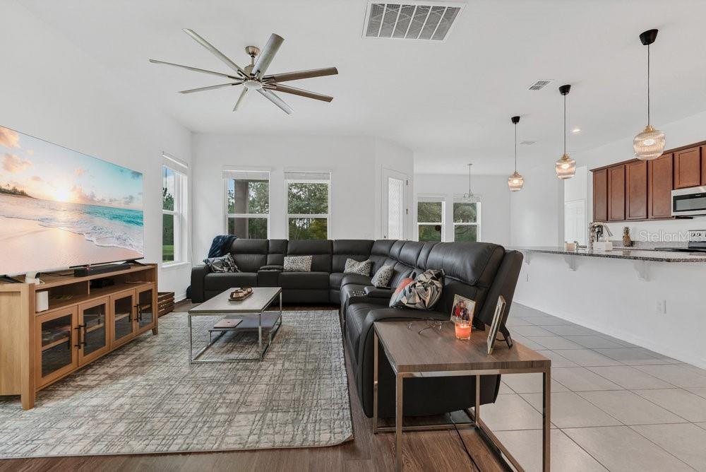 Image 7 of 42 For 12880 Westside Village Loop