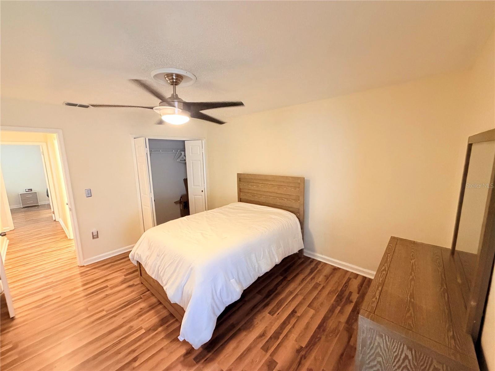 Image 12 of 31 For 940 Douglas Avenue 154