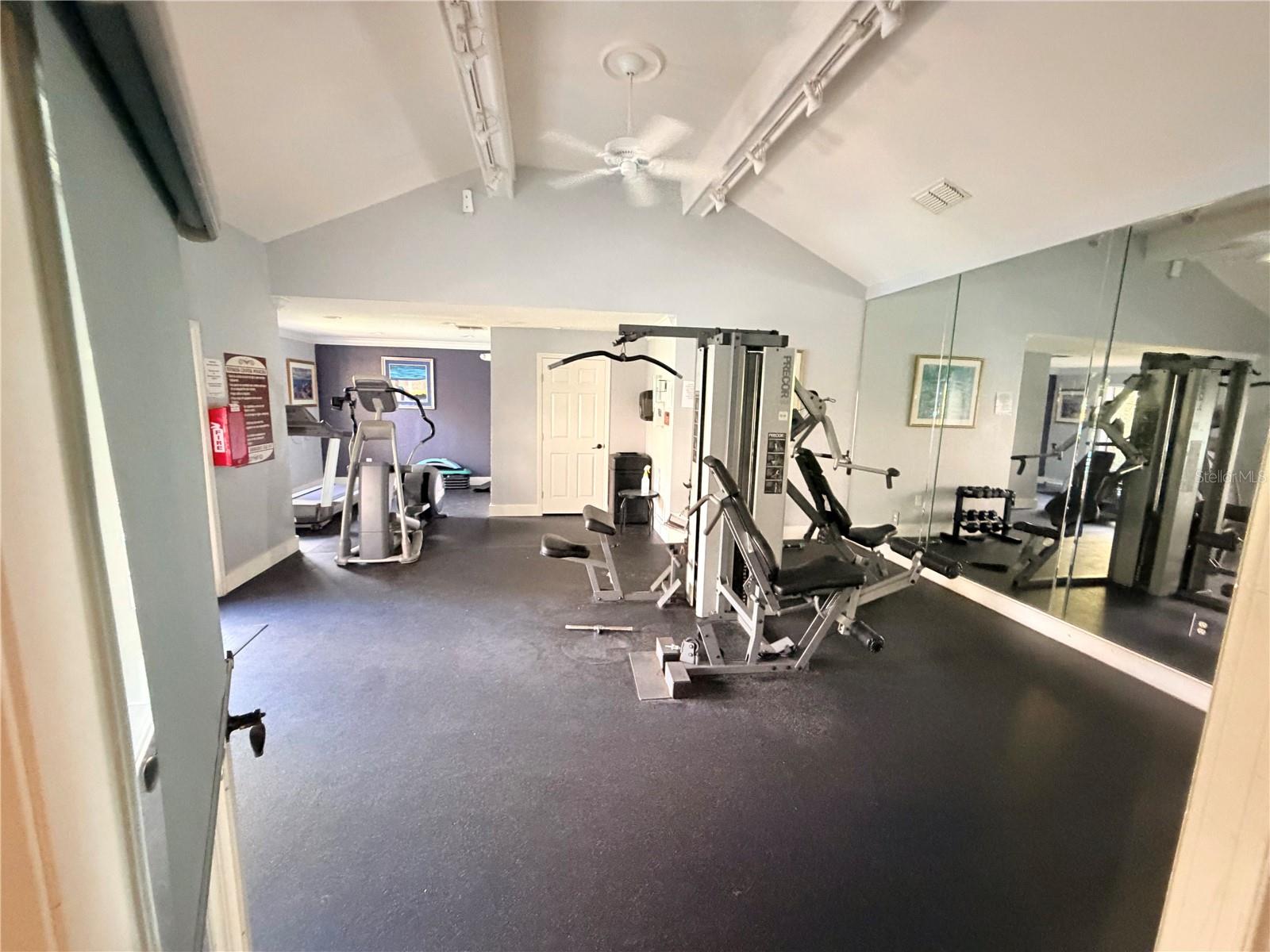 Image 30 of 31 For 940 Douglas Avenue 154