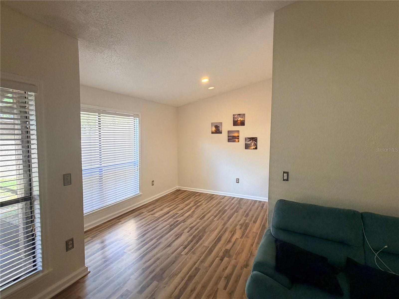 Image 6 of 31 For 940 Douglas Avenue 154