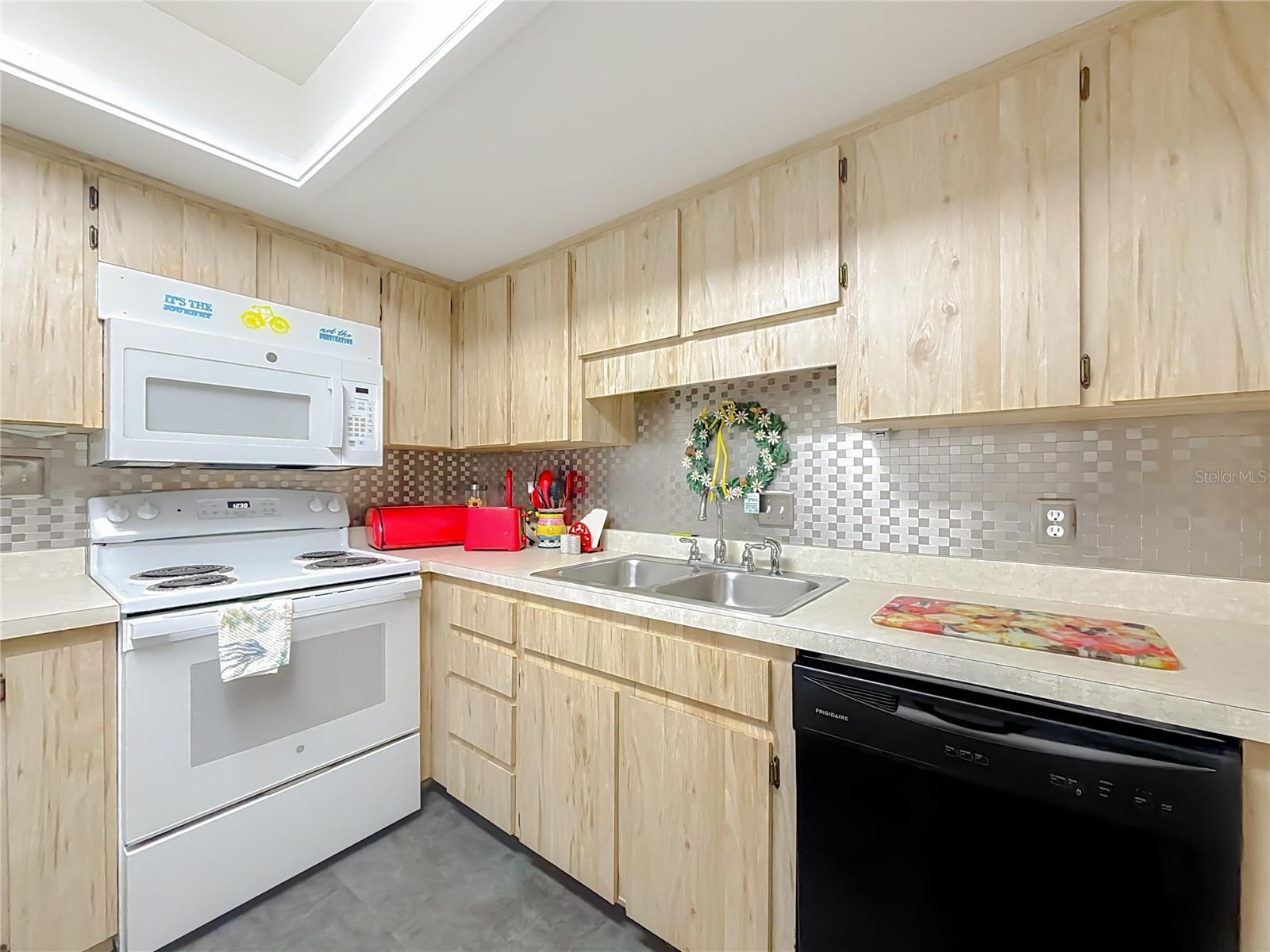 Image 30 of 50 For 3703 16th Place