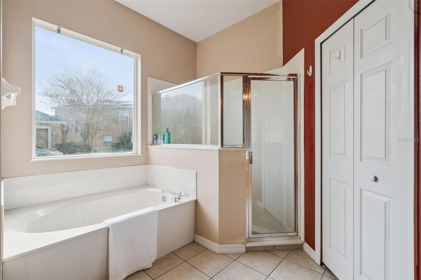 Image 19 of 44 For 2609 Slagrove Court